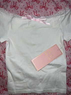 NWT Vital Life White Lace Trim Activewear Baby Tee Size M